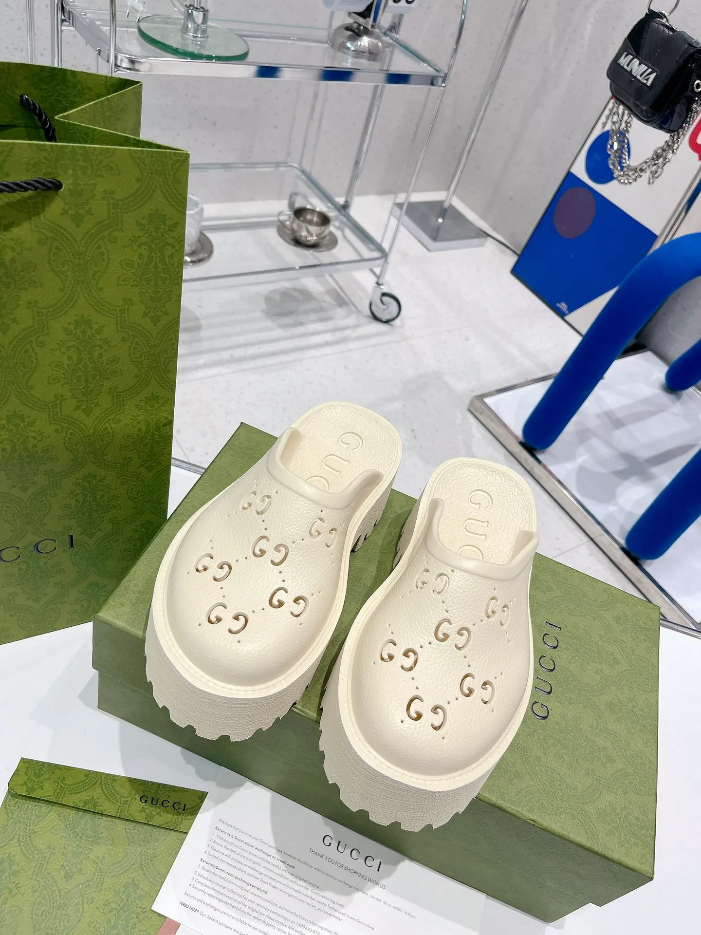 👟👟Ex-factory price 360👟👟 Women's Shoes Women's Clothing Women's Shoes Women's Clothing Women's Shoes Women's Clothing Women's Shoes Factory Women's Shoes Women's Clothes Women's Shoes Women's Clothing GUCCI Gucci 2023 Counter Early Spring Counter Highest Limited Counter New Gucci Punched and Carved Crocs Celebrity Blogger Outfits Xiaohongshu Recommendations Original Mold Purchasing Version Original Punched and Carved Water table: 5.0CM Size: 35-45#